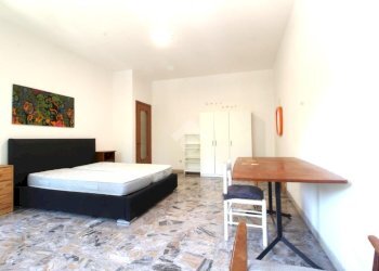 Three-room apartment Via Camillo Pezzarossa, Reggio nell'Emilia - photo 3
