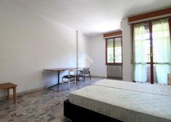 Three-room apartment Via Camillo Pezzarossa, Reggio nell'Emilia - photo 4