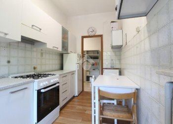 Three-room apartment Via Camillo Pezzarossa, Reggio nell'Emilia - photo 6