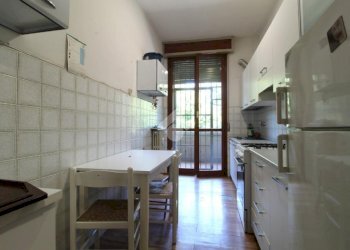 Three-room apartment Via Camillo Pezzarossa, Reggio nell'Emilia - photo 7