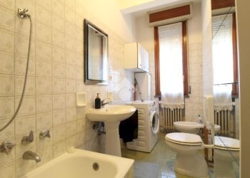 Three-room apartment Via Camillo Pezzarossa, Reggio nell'Emilia - photo 11