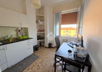Two-room apartment Via Angelo Inganni, Milano (neighborhood Lorenteggio) - photo 3