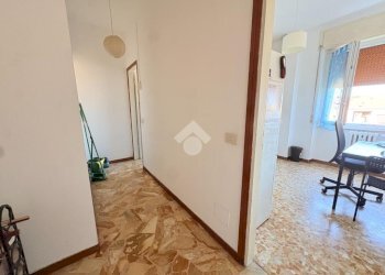 Two-room apartment Via Angelo Inganni, Milano (neighborhood Lorenteggio) - photo 9