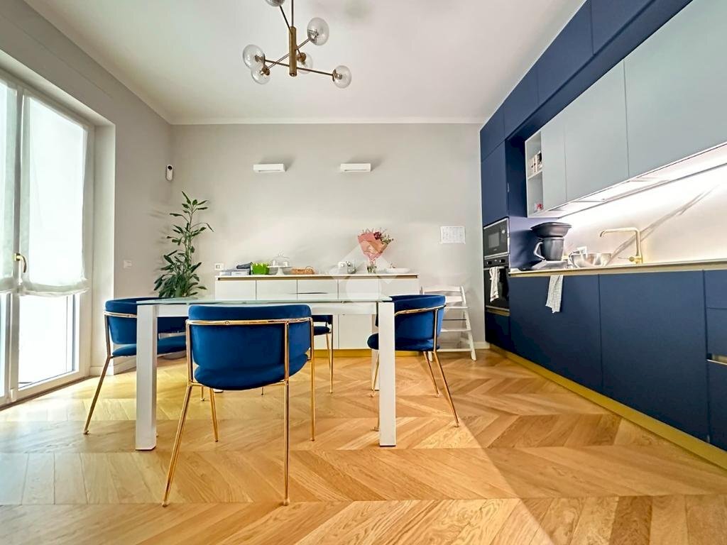 Three-room apartment Via raffaello sanzio, Milano (neighborhood Buonarroti) - photo 1