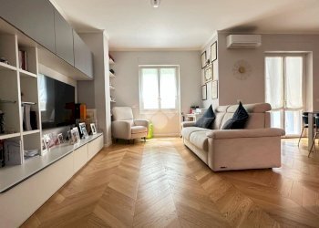 Three-room apartment Via raffaello sanzio, Milano (neighborhood Buonarroti) - photo 2