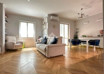 Three-room apartment Via raffaello sanzio, Milano (neighborhood Buonarroti) - photo 3