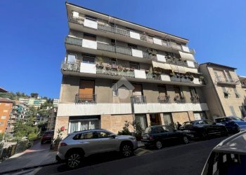 Four-room apartment Salita vallone santa lucia, Imperia - photo 1