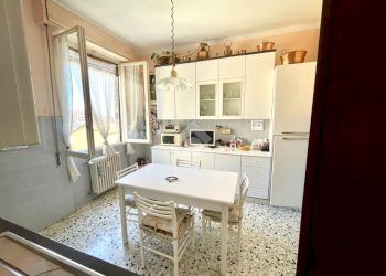 Four-room apartment Salita vallone santa lucia, Imperia - photo 28