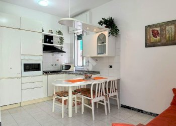 Bilocale Via Nostra Signora degli Angeli, Savona - foto 2