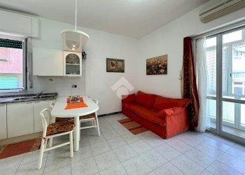 Bilocale Via Nostra Signora degli Angeli, Savona - foto 3