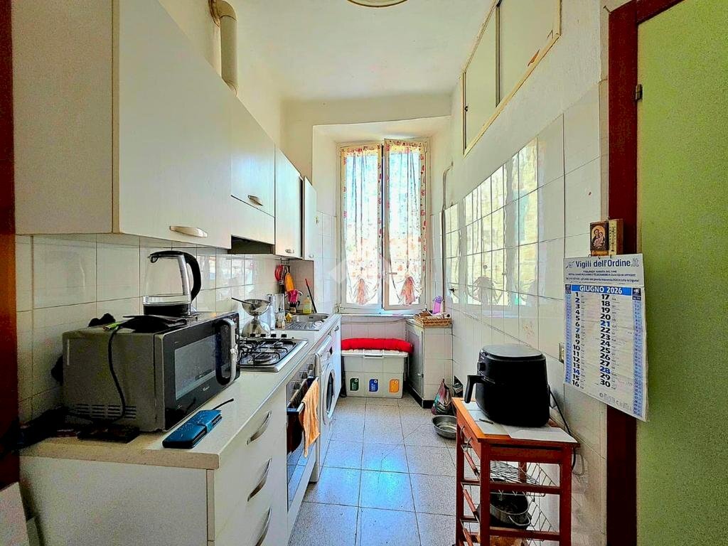 Three-room apartment Corso Agostino Ricci, Savona (neighborhood Oltreletimbro) - photo 3