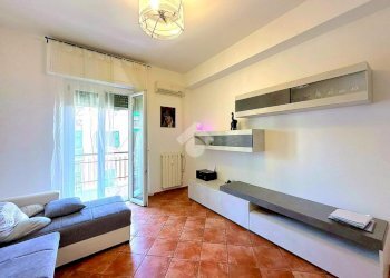 Trilocale Via Nizza, Savona (zona Legino) - foto 7