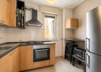 Three-room apartment Borgo Gian Domenico Romagnosi, Parma (neighborhood Centro Storico) - photo 3
