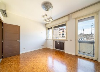 Three-room apartment Borgo Gian Domenico Romagnosi, Parma (neighborhood Centro Storico) - photo 10