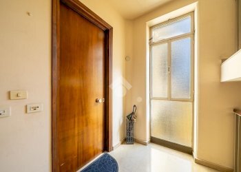 Three-room apartment Borgo Gian Domenico Romagnosi, Parma (neighborhood Centro Storico) - photo 15