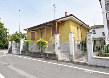 Villa Via I Maggio, Vignate - photo 1