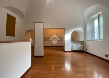 Four-room apartment Salita Pontida, Tortona - photo 4