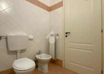 Four-room apartment Salita Pontida, Tortona - photo 11
