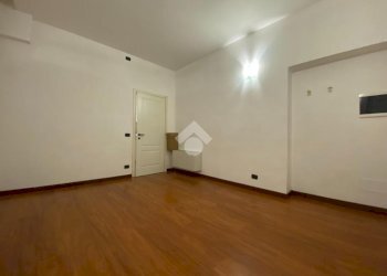 Four-room apartment Salita Pontida, Tortona - photo 18