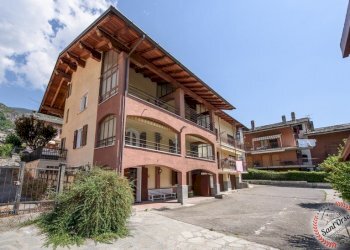 Two-room apartment FRAZIONE LE MONTAN 49, Sarre - photo 1