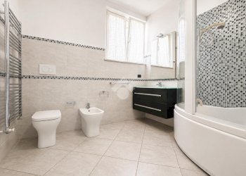 Apartment Via Borgonuovo, Val della Torre - photo 21