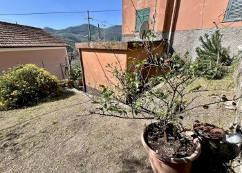 Two-room apartment Salita Loggia, Genova (neighborhood Struppa) - photo 3