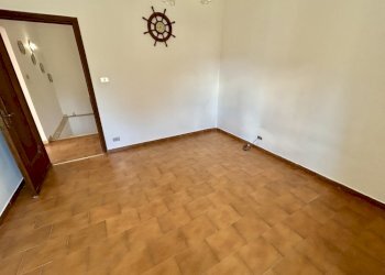 Two-room apartment Salita Loggia, Genova (neighborhood Struppa) - photo 28
