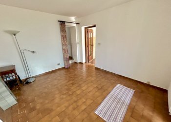 Two-room apartment Salita Loggia, Genova (neighborhood Struppa) - photo 35