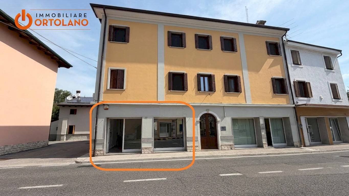Foto 1 - Commercial Activity Via Verdi
 
43, Ronchi dei Legionari - photo 1