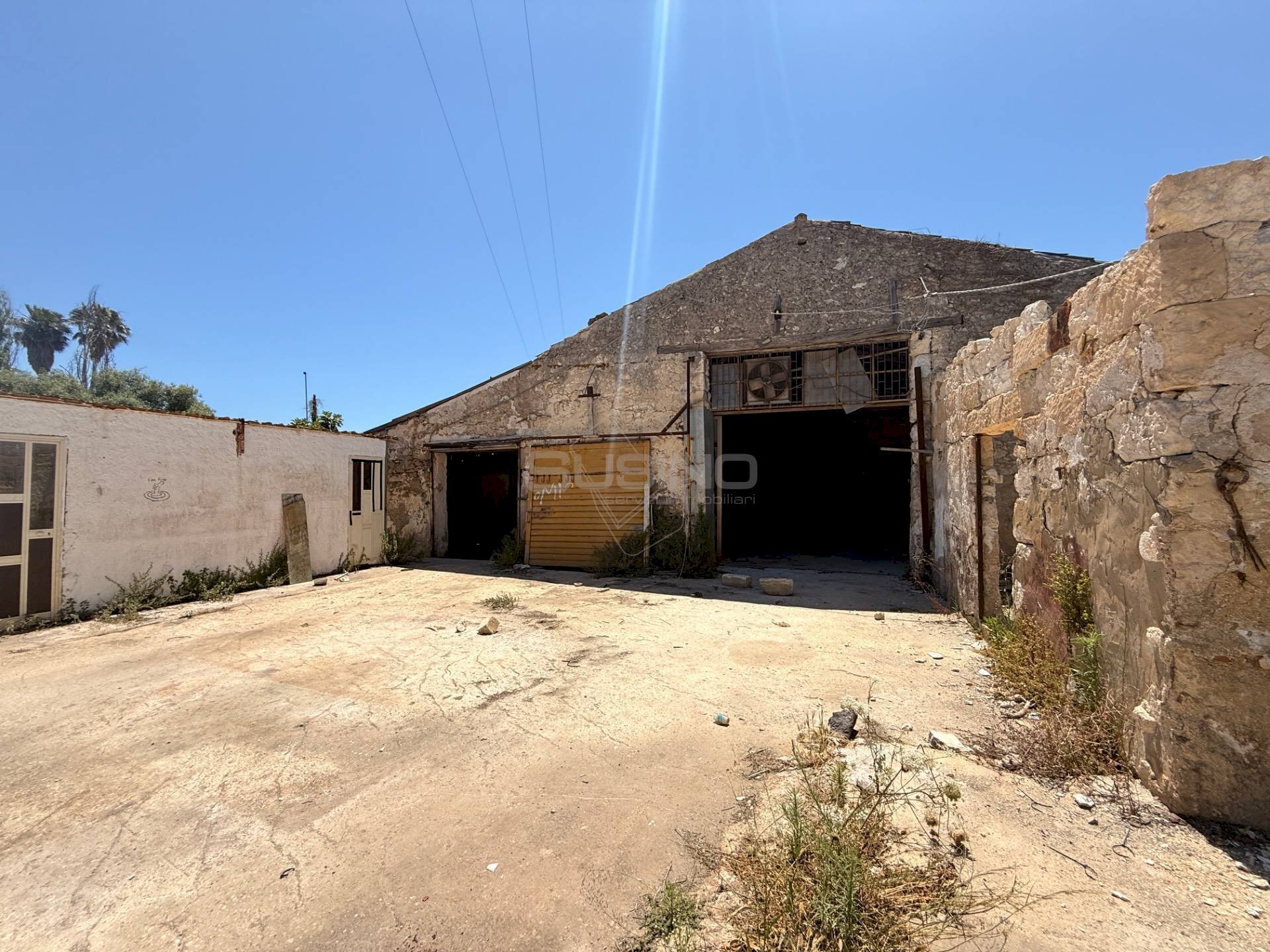Foto 1 - Magazzino VIA ELORINA, Siracusa - foto 1