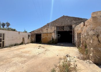 Foto 1 - Magazzino VIA ELORINA, Siracusa - foto 1