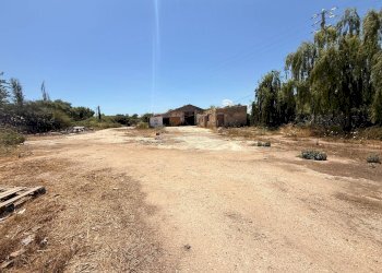 Foto 2 - Magazzino VIA ELORINA, Siracusa - foto 2