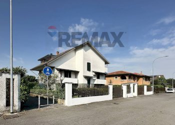 Casa all\'aperto - Villa VIA MANZONI
 
3, Inzago - foto 1