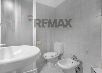 Bagno - Trilocale Via Gaetano Fichera
 
10, Milano - foto 12