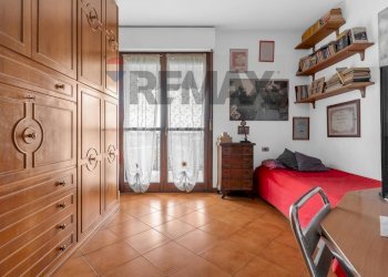 Camera / camera da letto - Trilocale Via Gaetano Fichera
 
10, Milano - foto 14