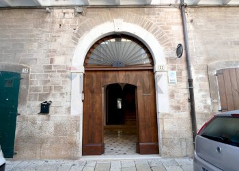 Edificio all\'aperto - Independent house Via Ugo Foscolo
 
28/30/32, Terlizzi - photo 2
