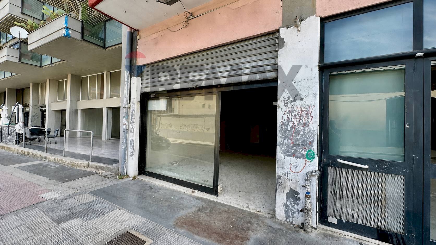 Edificio all\'aperto - Locale Commerciale Corso Benedetto Croce
 
54, Bari - foto 1