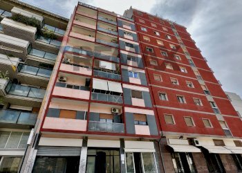 Edificio all\'aperto - Locale Commerciale Corso Benedetto Croce
54, Bari - foto 3