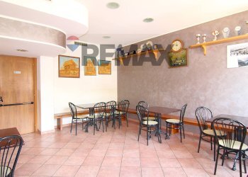 Sala da pranzo - Bar Tavola Calda - Fredda Via Campagnola
2, Cuasso al Monte - foto 16