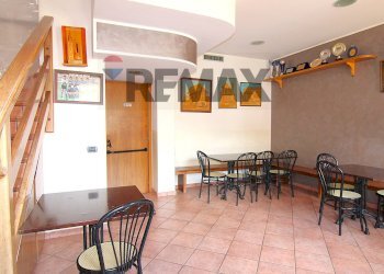 Sala da pranzo - Bar Tavola Calda - Fredda Via Campagnola
2, Cuasso al Monte - foto 19