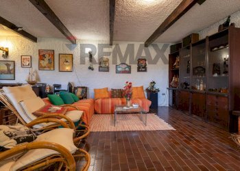 Soggiorno - Villa VIA S. PIETRO
 
21, Marchirolo - foto 4