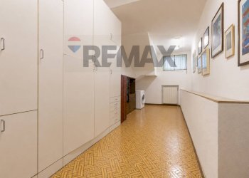 Hall / corridoio - Villa VIA S. PIETRO
 
21, Marchirolo - foto 7