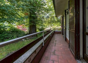 Balcone - Villa VIA S. PIETRO
 
21, Marchirolo - foto 36