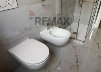 Bagno - Bilocale VIA AVEGNO
 
1, Varese - foto 12