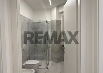 Bagno - Three-room apartment VIA AVEGNO
 
1, Varese - photo 14