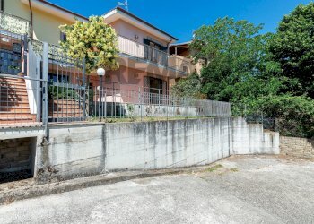 Casa all\'aperto - Villa a Schiera Via Antonio Varisco
snc, Morlupo - foto 6