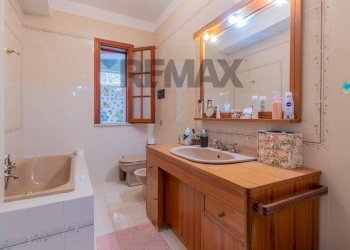 Bagno - Villa Via Vf 034
 
8, Palermo - foto 28