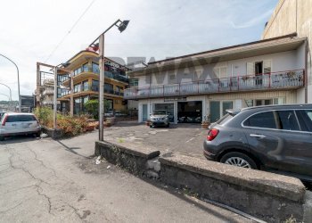 Edificio all\'aperto - Shop Corso Italia
 
136, Paterno - photo 3