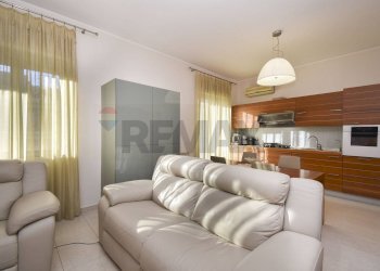 Soggiorno - Appartamento Via Giovan Battista Vaccarini
 
5, Sant'Agata Li Battiati - foto 1