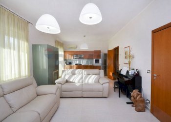 Soggiorno - Appartamento Via Giovan Battista Vaccarini
 
5, Sant'Agata Li Battiati - foto 10